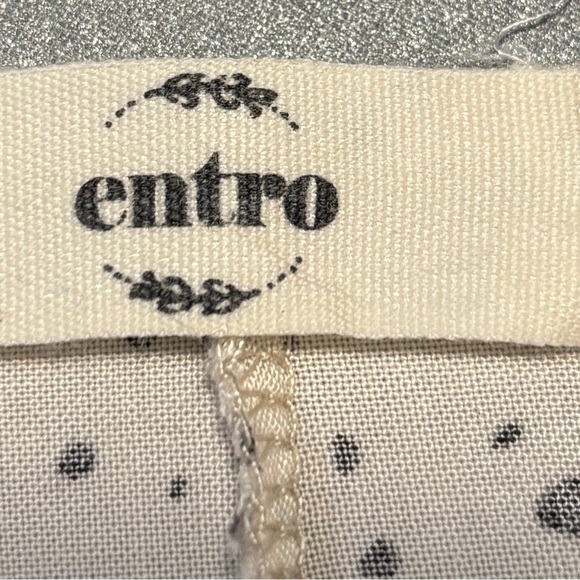 Blouse Size Large. Puff Sleeve. SKU 9 feminine flowy - Picture 6 of 9